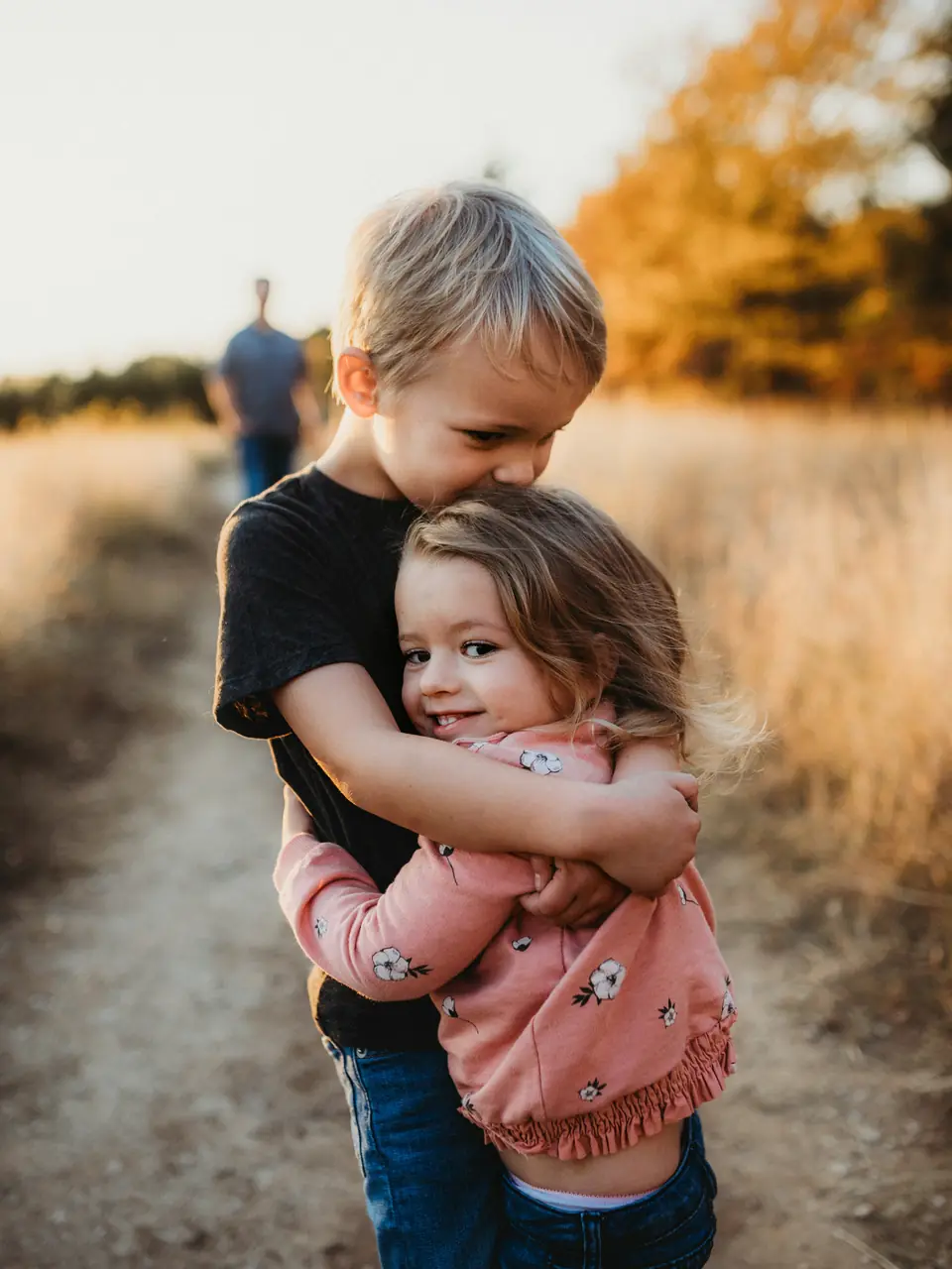 The original photo: two children hugging